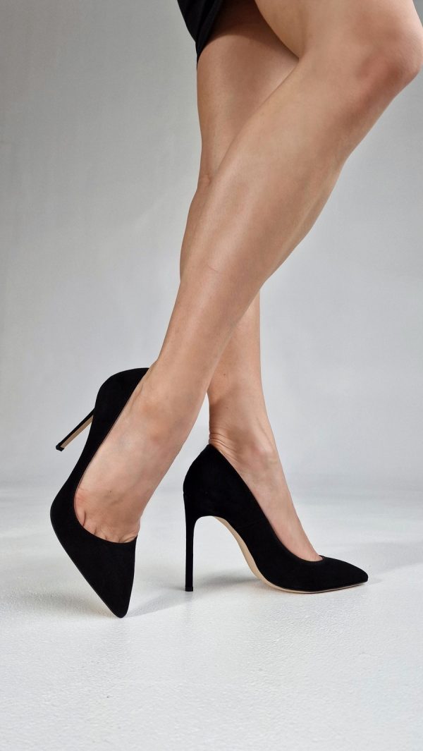 STABLE-HEELED WOMEN'S SHOES MADE OF GENUINE BLACK SUEDE - Image 3