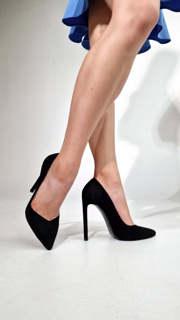 WOMEN'S SHOES MADE OF GENUINE SUEDE WITH DECORATIVE CUTOUT - Image 3
