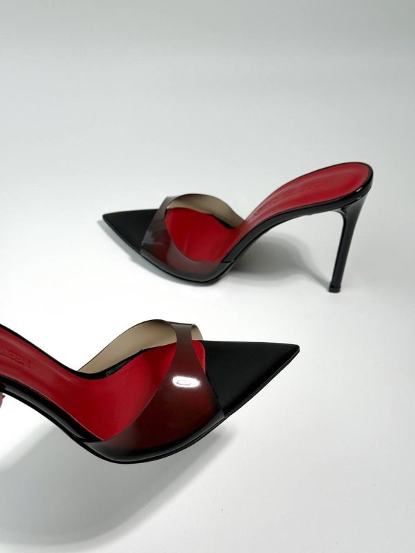 MULES MADE OF GENUINE PATENT LEATHER IN BLACK WITH SILICONE INSERT AND RED INSOLE - Image 4