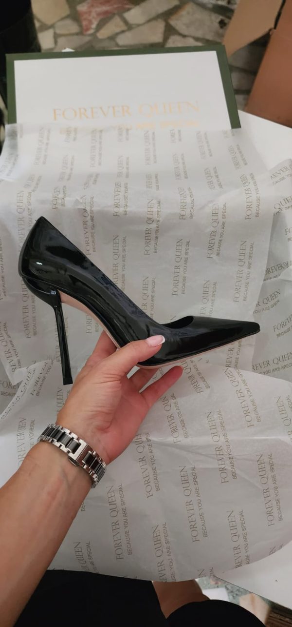 SHOES MADE OF GENUINE PATENT LEATHER IN BLACK WITH A RED INSOLE AND A HEEL OF 11 CM. - Image 1